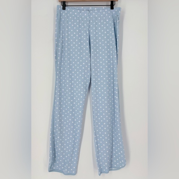 Lake Pima Long-Long Pajama Set - Picture 14 of 16